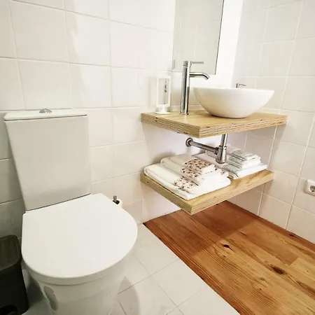 Invictus Place פורטו