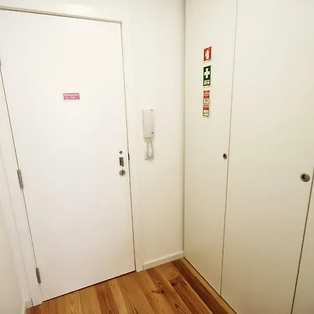 아파트 Invictus Place