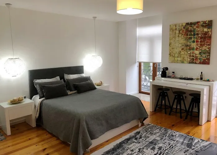 Invictus Place Oporto